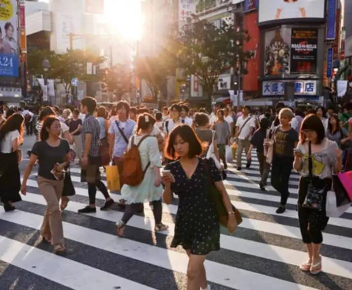 日本开始迁移人口，中国两大城市已被“霸占”，当地百姓苦不堪言