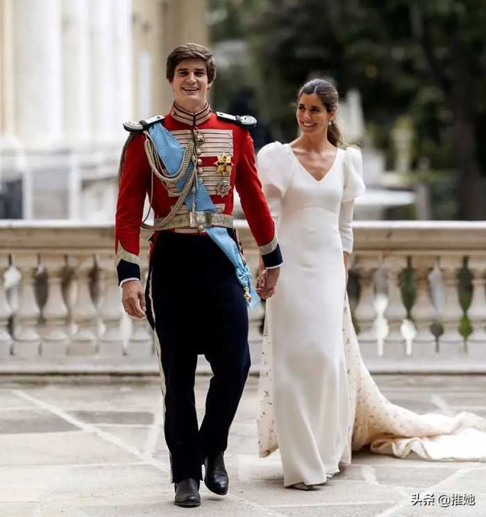 西班牙贵族联姻轰动欧洲，上流社会齐聚婚礼，现场爵爷和美女如云